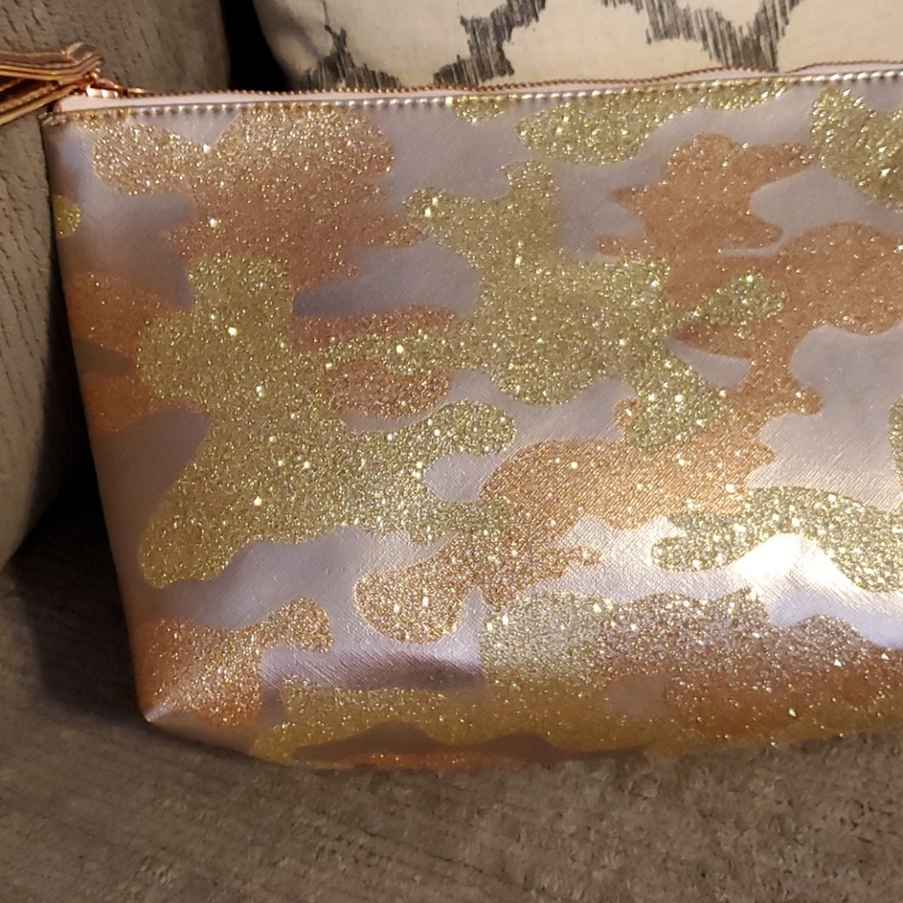 Makeup bag